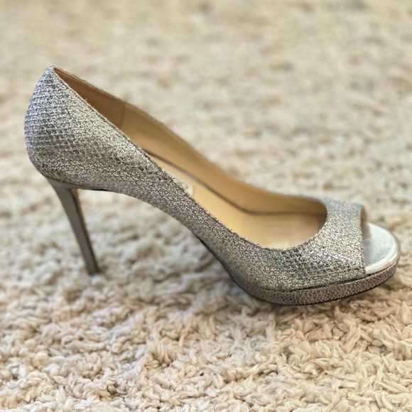 Jimmy Choo Luna 100 Glitter Fabric Platform Peep-Toe Pump, Size 39 - Picture 2 of 11